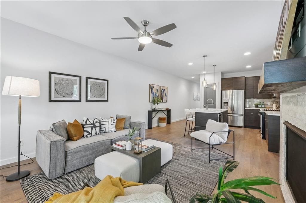 3 bedroom, 3 bathroom, 1,792 sq ft townhouse for sale at 951-A Fern Avenue, Atlanta, GA 30315 — photo 7