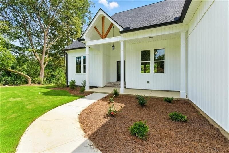 3 bedroom, 2 bathroom, 1,500 sq ft single family residence for sale at 1 Mountain Chase Road, Rome, GA 30165 — photo 6