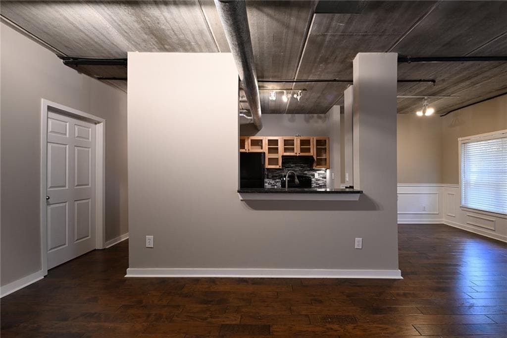 2 bedroom, 2 bathroom, 1,181 sq ft condominium for sale at 800 Peachtree Street 1128, Atlanta, GA 30308 — photo 3