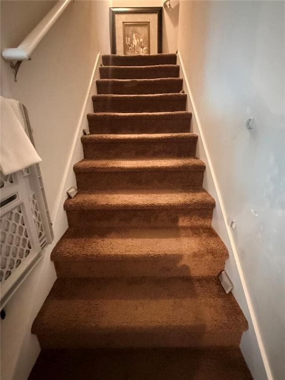 4 bedroom, 2 bathroom, 1,744 sq ft single family residence for sale at 4307 Rolfe Court, Mcdonough, GA 30252 — photo 3