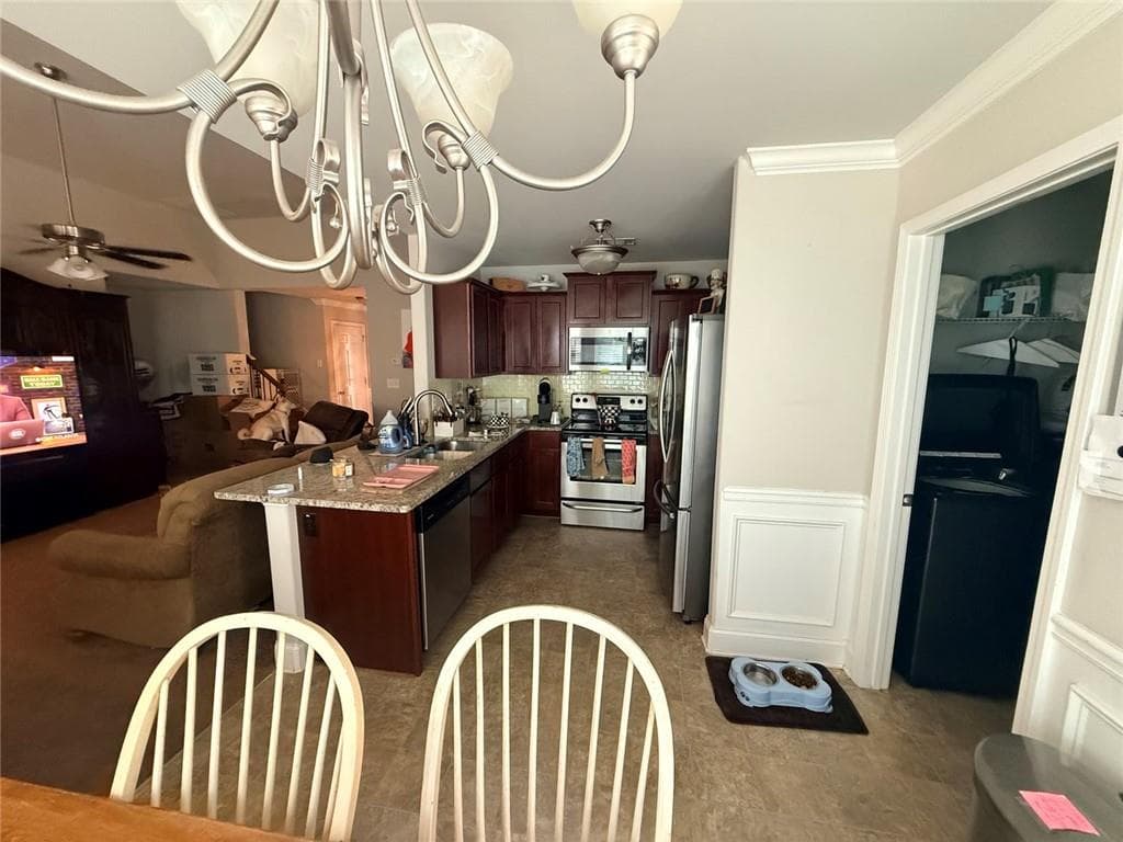 4 bedroom, 2 bathroom, 1,744 sq ft single family residence for sale at 4307 Rolfe Court, Mcdonough, GA 30252 — photo 4