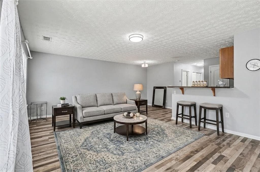 3 bedroom, 3 bathroom, 1,528 sq ft townhouse for sale at 664 Georgetown Court, Jonesboro, GA 30236 — photo 5