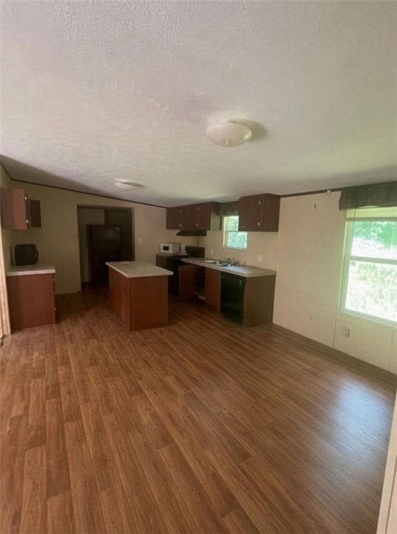 3 bedroom, 2 bathroom, 1,200 sq ft single family residence for sale at 35 Brent Circle, Cartersville, GA 30120 — photo 5