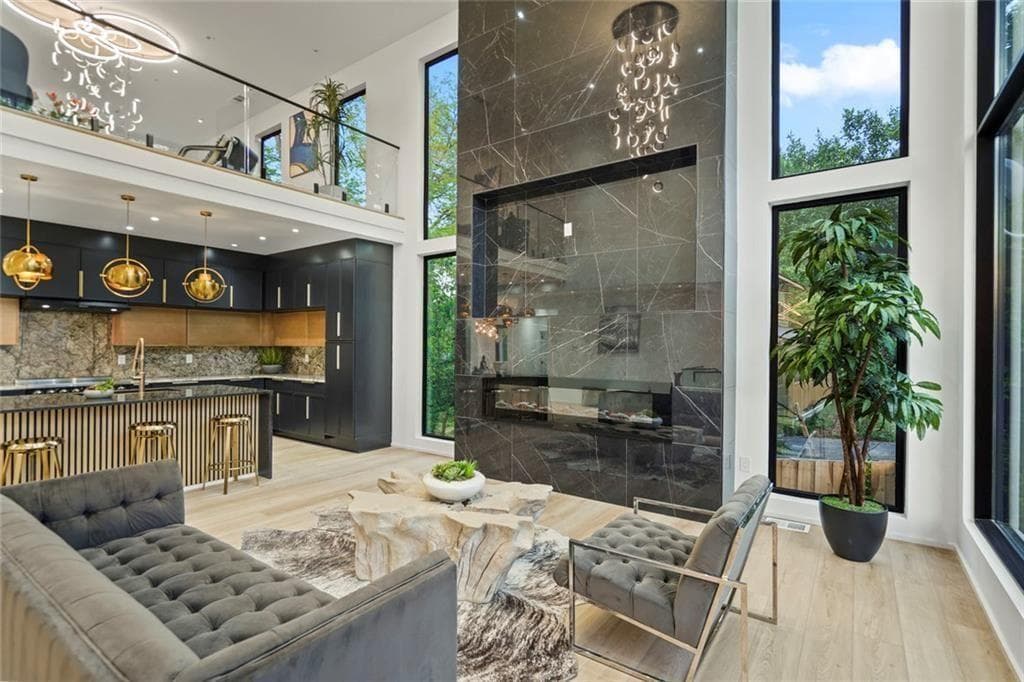 5 bedroom, 7 bathroom, 4,416 sq ft single family residence for sale at 1625 Emerald Avenue, Atlanta, GA 30310 — photo 5