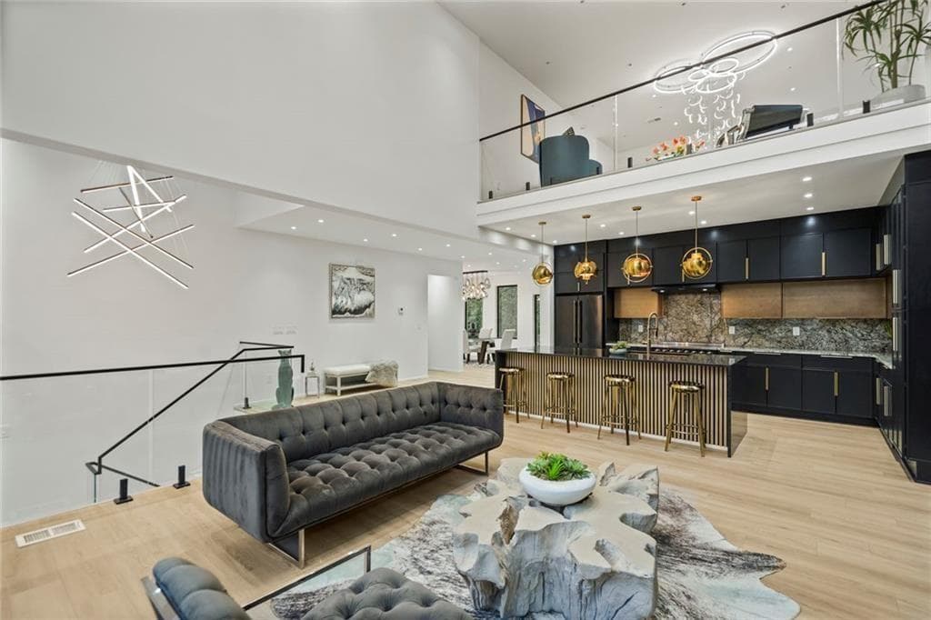 5 bedroom, 7 bathroom, 4,416 sq ft single family residence for sale at 1625 Emerald Avenue, Atlanta, GA 30310 — photo 7