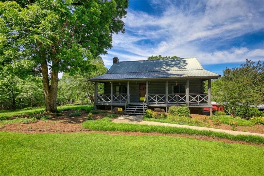 3 bedroom, 3 bathroom, 2,700 sq ft single family residence for sale at 2665 Macedonia Rd, Franklin, GA 30217 — photo 1 of 68