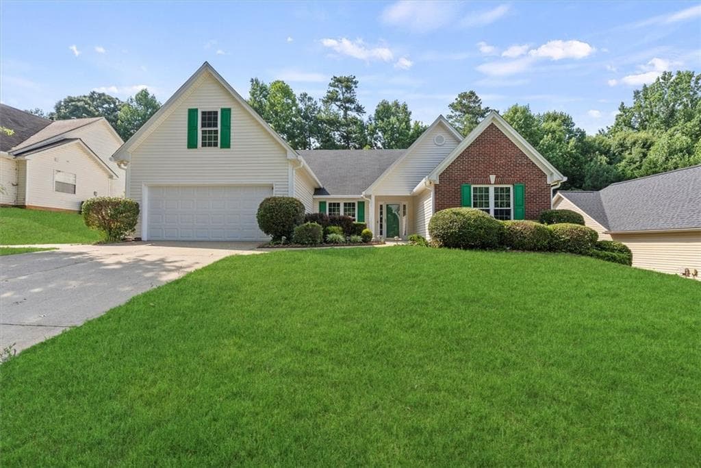 4 bedroom, 2 bathroom, 2,363 sq ft single family residence sold at 340 Windsor Brook Lane, Lawrenceville, GA 30045