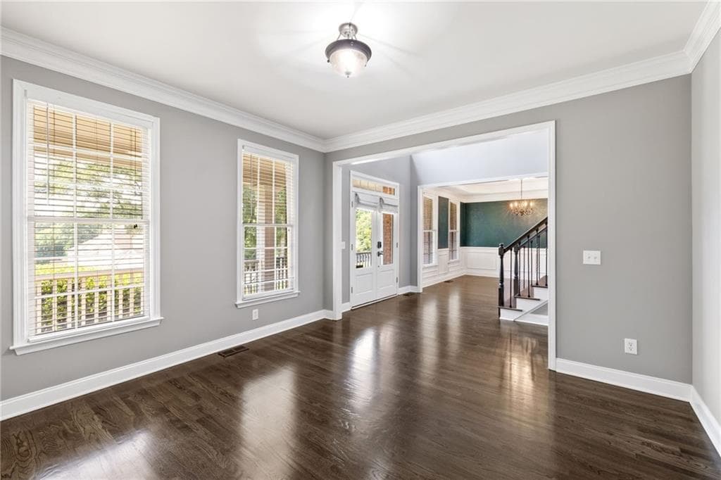 7 bedroom, 5 bathroom, 4,765 sq ft single family residence under contract at 1010 River Mist Drive, Suwanee, GA 30024 — photo 10