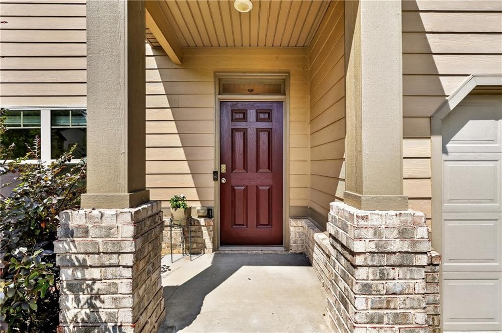 5 bedroom, 3 bathroom, 2,448 sq ft single family residence under contract at 2685 Chelsea Court, Atlanta, GA 30331 — photo 7
