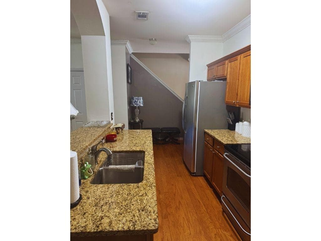 3 bedroom, 3 bathroom, 1,994 sq ft townhouse under contract at 3068 Momerath Court, Decatur, GA 30032 — photo 6