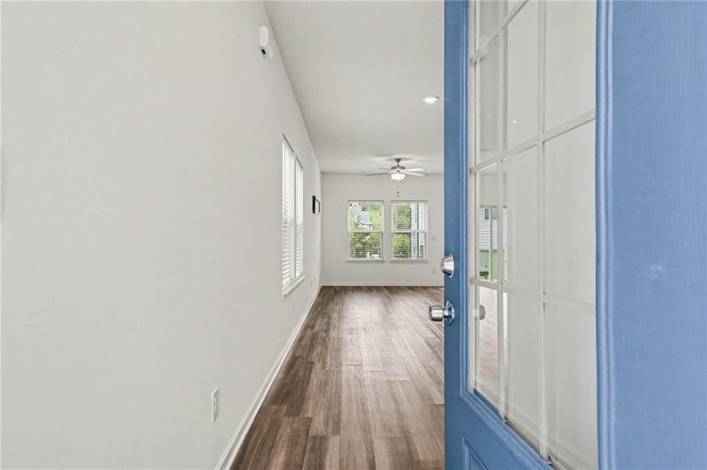 3 bedroom, 3 bathroom, 1,762 sq ft townhouse for sale at 5473 Plain Field Lane, Lilburn, GA 30047 — photo 3