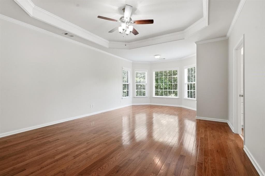 6 bedroom, 6 bathroom, 5,800 sq ft single family residence for sale at 4272 Bluehouse Lane, Alpharetta, GA 30022 — photo 10