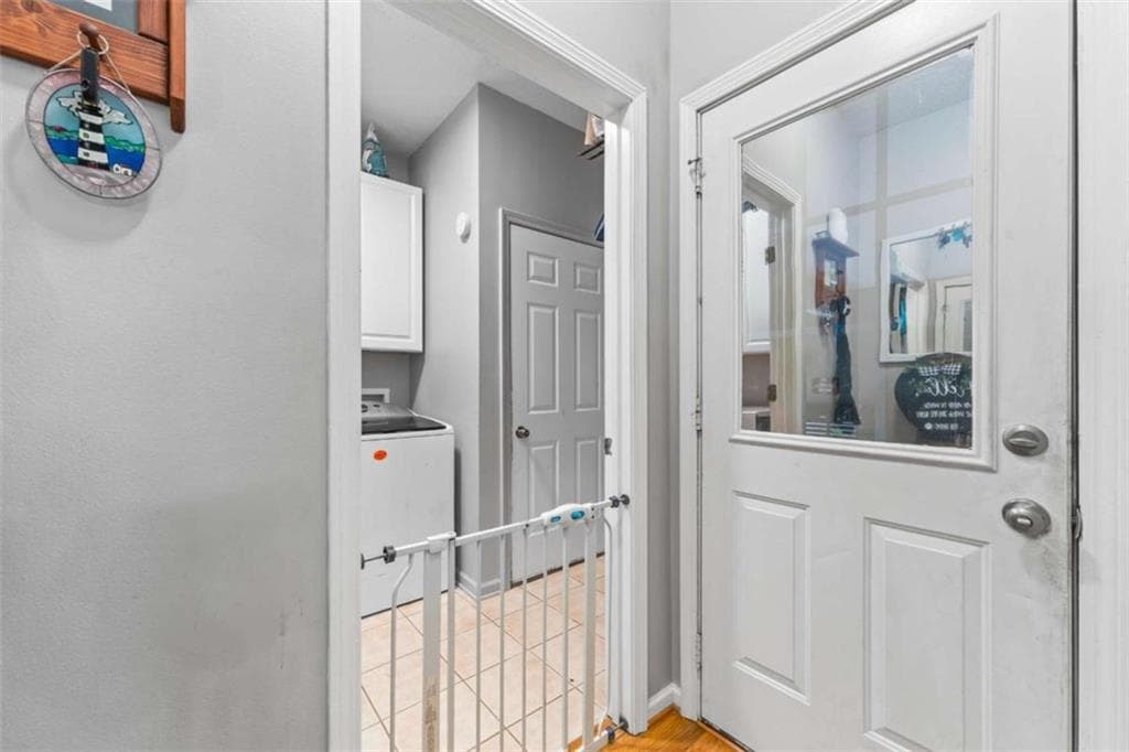 3 bedroom, 2 bathroom, 2,115 sq ft single family residence under contract at 238 Apple Valley Road, Commerce, GA 30529 — photo 8