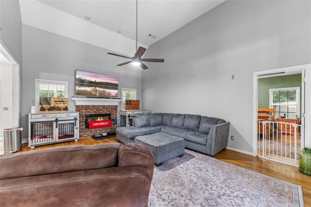 3 bedroom, 2 bathroom, 2,115 sq ft single family residence under contract at 238 Apple Valley Road, Commerce, GA 30529 — photo 9