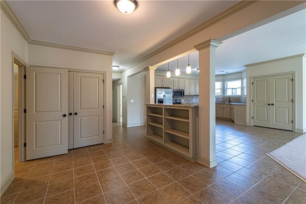 2 bedroom, 2 bathroom, 4,123 sq ft apartment for rent at 2050 Oak Grove Road, Atlanta, GA 30345 for $2,150 a month — photo 3