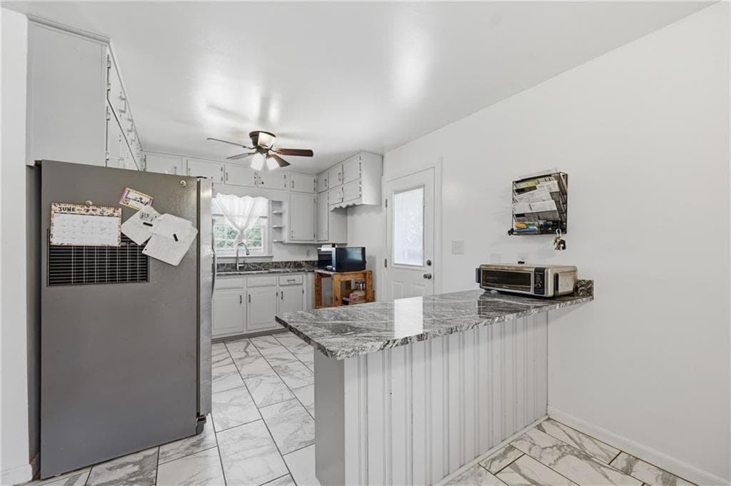 4 bedroom, 2 bathroom, 2,250 sq ft single family residence for sale at 3375 EMERSON Street, Smyrna, GA 30082 — photo 7