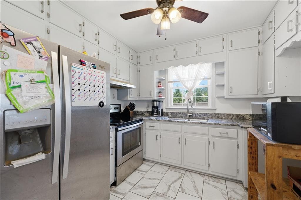 4 bedroom, 2 bathroom, 2,250 sq ft single family residence for sale at 3375 EMERSON Street, Smyrna, GA 30082 — photo 9