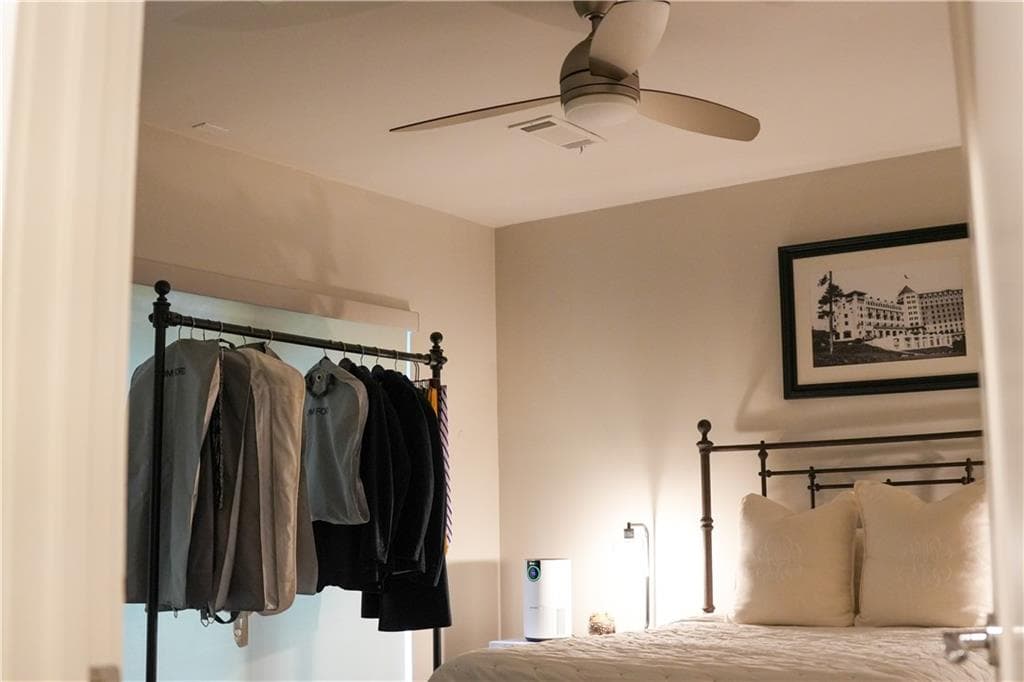 3 bedroom, 5 bathroom, 2,937 sq ft townhouse for rent at 908 Lenox Boulevard, Atlanta, GA 30324 for $11,000 a month — photo 4