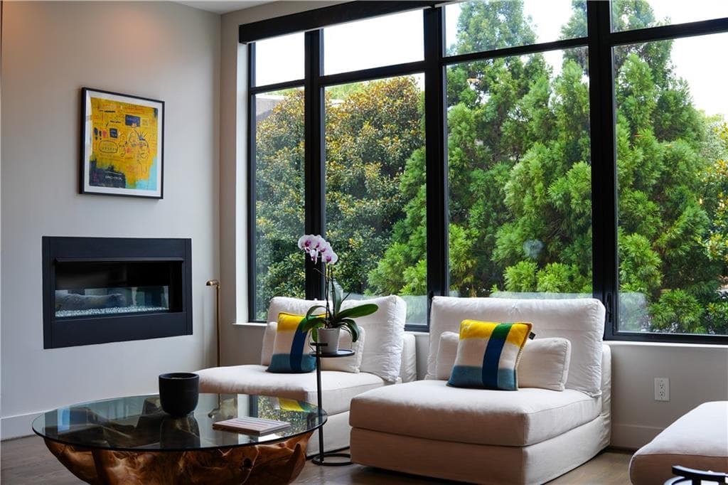 3 bedroom, 5 bathroom, 2,937 sq ft townhouse for rent at 908 Lenox Boulevard, Atlanta, GA 30324 for $11,000 a month — photo 7