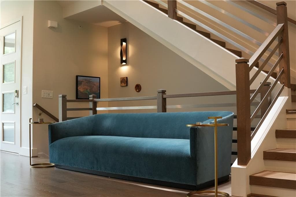 3 bedroom, 5 bathroom, 2,937 sq ft townhouse for rent at 908 Lenox Boulevard, Atlanta, GA 30324 for $11,000 a month — photo 10