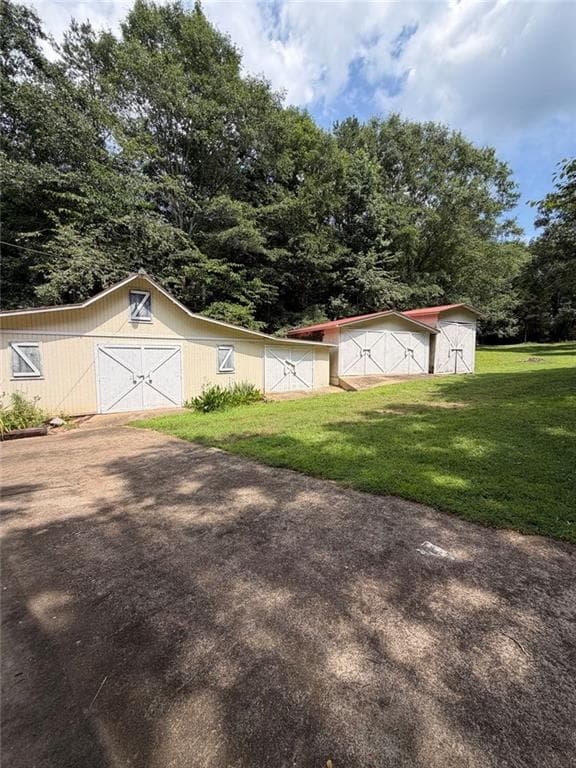 5 bedroom, 4 bathroom, 2,598 sq ft single family residence for sale at 329 RIVERBEND Drive, Royston, GA 30662 — photo 9