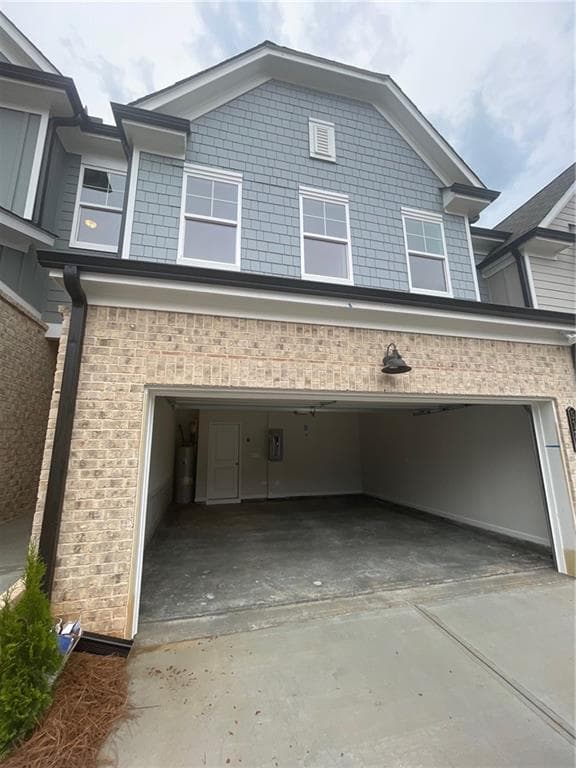 3 bedroom, 3 bathroom, 2,254 sq ft townhouse for rent at 5122 Hillington Way, Sugar Hill, GA 30518 for $2,400 a month — photo 2