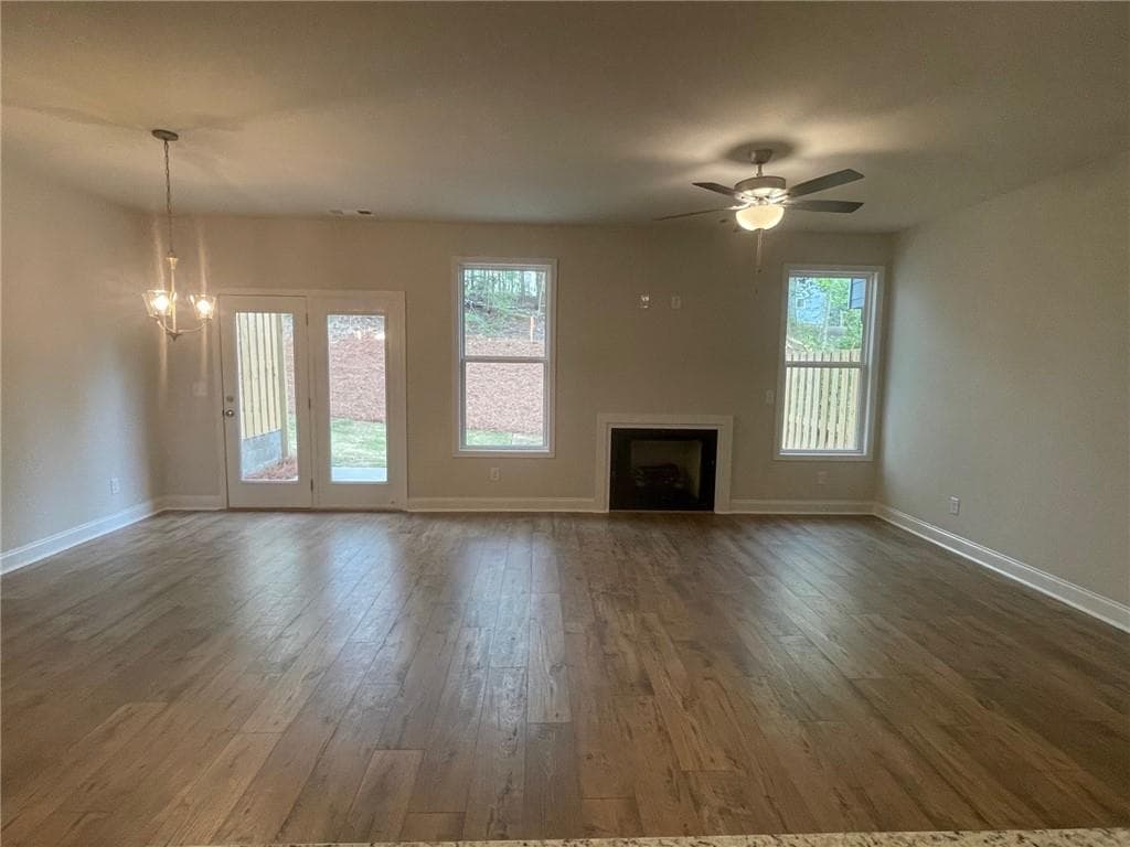 3 bedroom, 3 bathroom, 2,254 sq ft townhouse for rent at 5122 Hillington Way, Sugar Hill, GA 30518 for $2,400 a month — photo 3