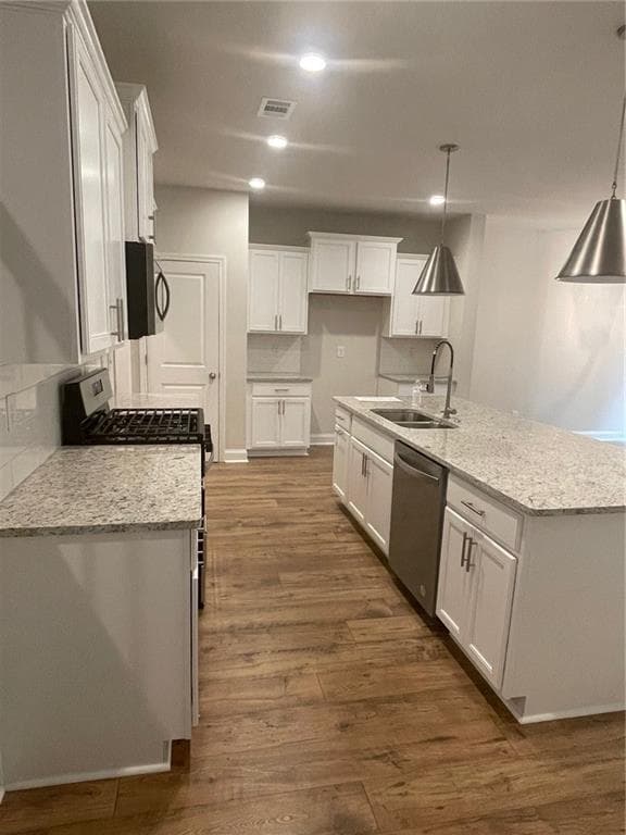 3 bedroom, 3 bathroom, 2,254 sq ft townhouse for rent at 5122 Hillington Way, Sugar Hill, GA 30518 for $2,400 a month — photo 9