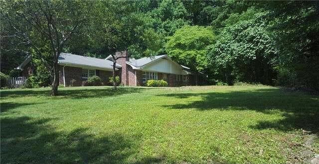 3 bedroom, 2 bathroom, 1,777 sq ft single family residence for sale at 1256 E Piedmont Road, Marietta, GA 30062 — photo 2