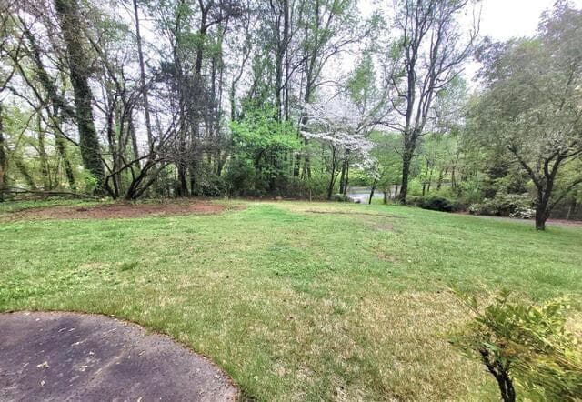 3 bedroom, 2 bathroom, 1,777 sq ft single family residence for sale at 1256 E Piedmont Road, Marietta, GA 30062 — photo 6