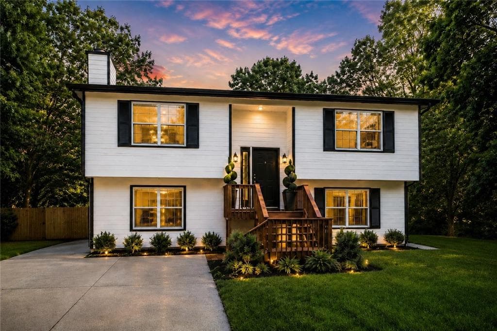 5 bedroom, 2 bathroom, 2,737 sq ft single family residence for sale at 2290 Wilkins Cove, Decatur, GA 30035 — photo 1 of 21