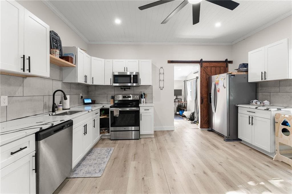 triplex for sale at 2158 Broad Street, Commerce, GA 30529 — photo 6