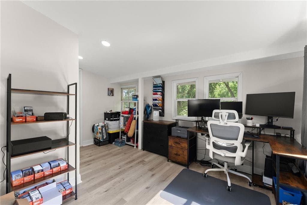 triplex for sale at 2158 Broad Street, Commerce, GA 30529 — photo 9