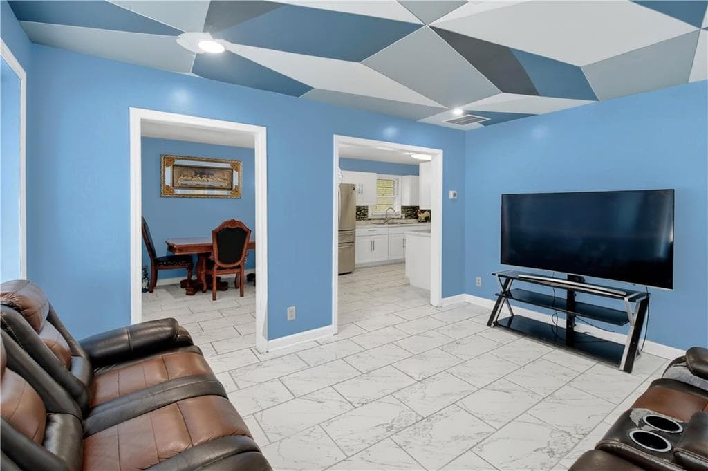 3 bedroom, 1 bathroom, 1,040 sq ft single family residence for sale at 1101 Lloyd Drive, Forest Park, GA 30297 — photo 8