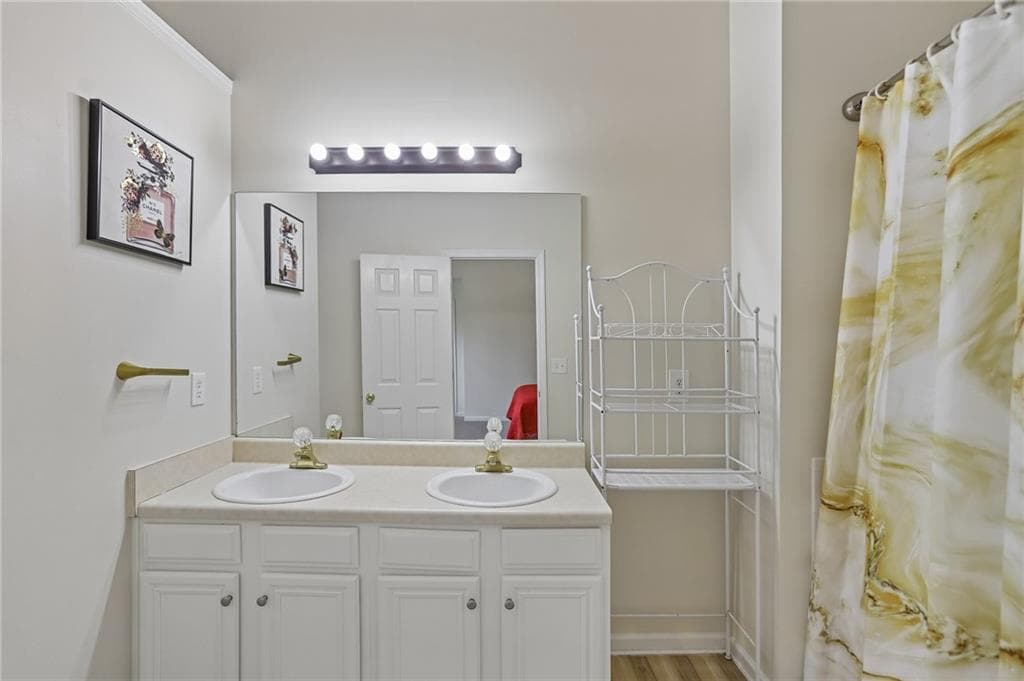 5 bedroom, 3 bathroom, 2,724 sq ft single family residence for sale at 1586 Rice Square, Lithonia, GA 30058 — photo 9