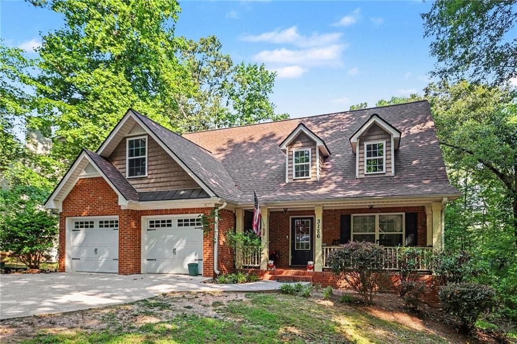 5 bedroom, 3 bathroom, 3,244 sq ft single family residence for sale at 3186 Sweetbriar Drive, Villa Rica, GA 30180 — photo 3