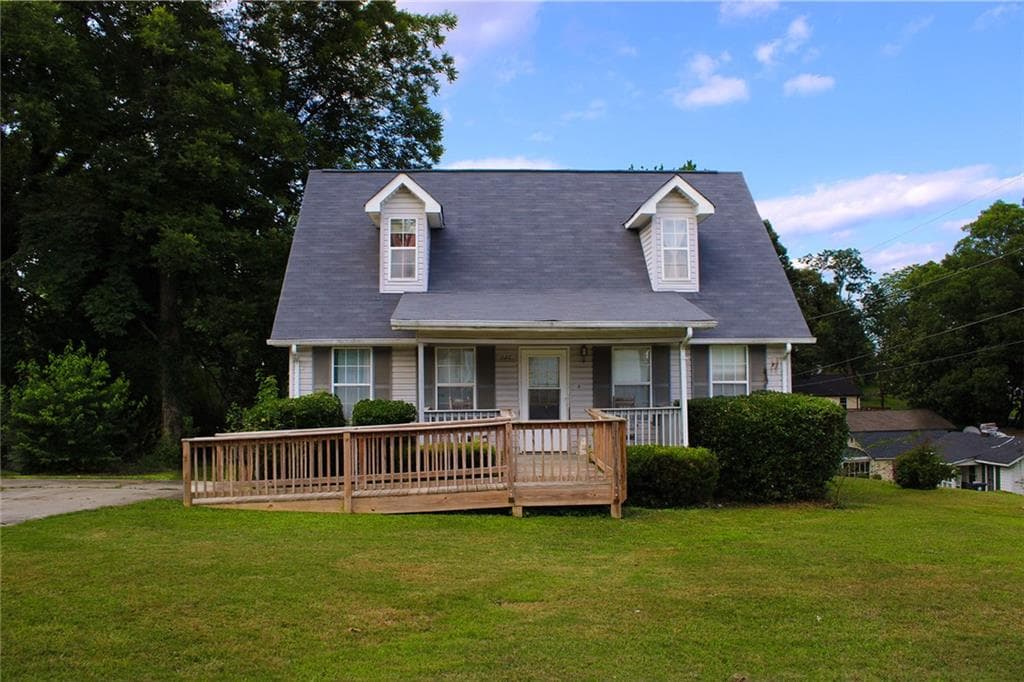 3 bedroom, 3 bathroom, 1,254 sq ft single family residence sold at 737 Carlton Street, Gainesville, GA 30501