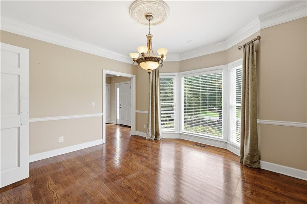 4 bedroom, 3 bathroom, 2,426 sq ft single family residence for sale at 4713 Bedford Glenn, Flowery Branch, GA 30542 — photo 7