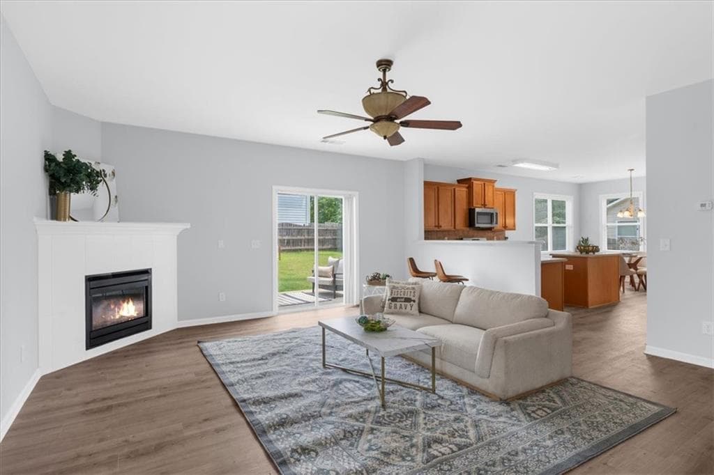 4 bedroom, 3 bathroom, 3,086 sq ft single family residence under contract at 5250 Stevehaven Lane, Cumming, GA 30028 — photo 3