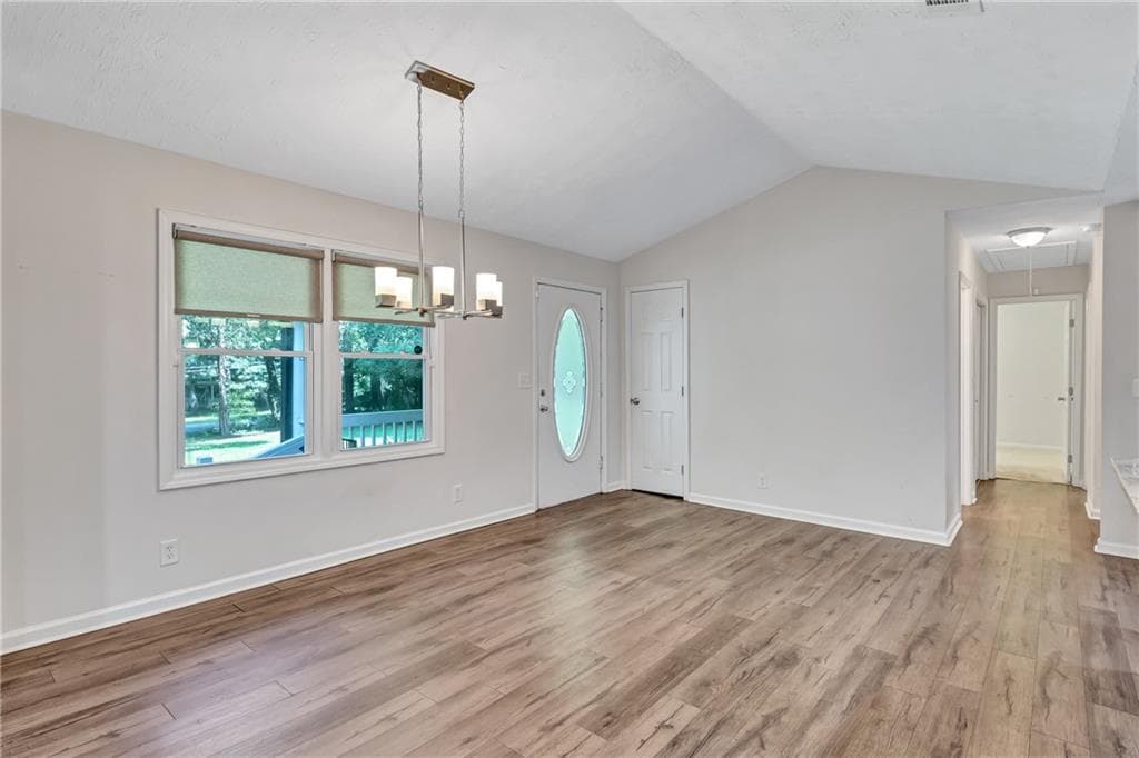 4 bedroom, 3 bathroom, 1,946 sq ft single family residence for rent at 5772 Lilburn Stone Mountain Road, Stone Mountain, GA 30087 for $2,500 a month — photo 10