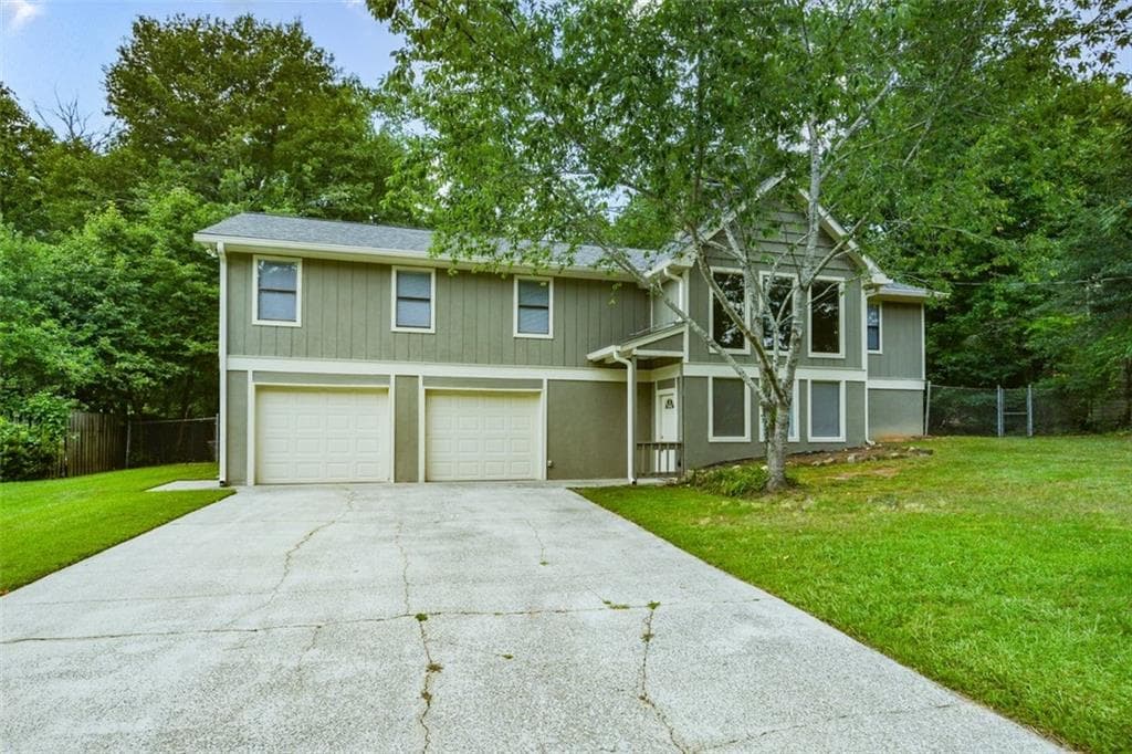 4 bedroom, 3 bathroom, 2,823 sq ft single family residence under contract at 3343 Mill Stream Lane, Marietta, GA 30060 — photo 3