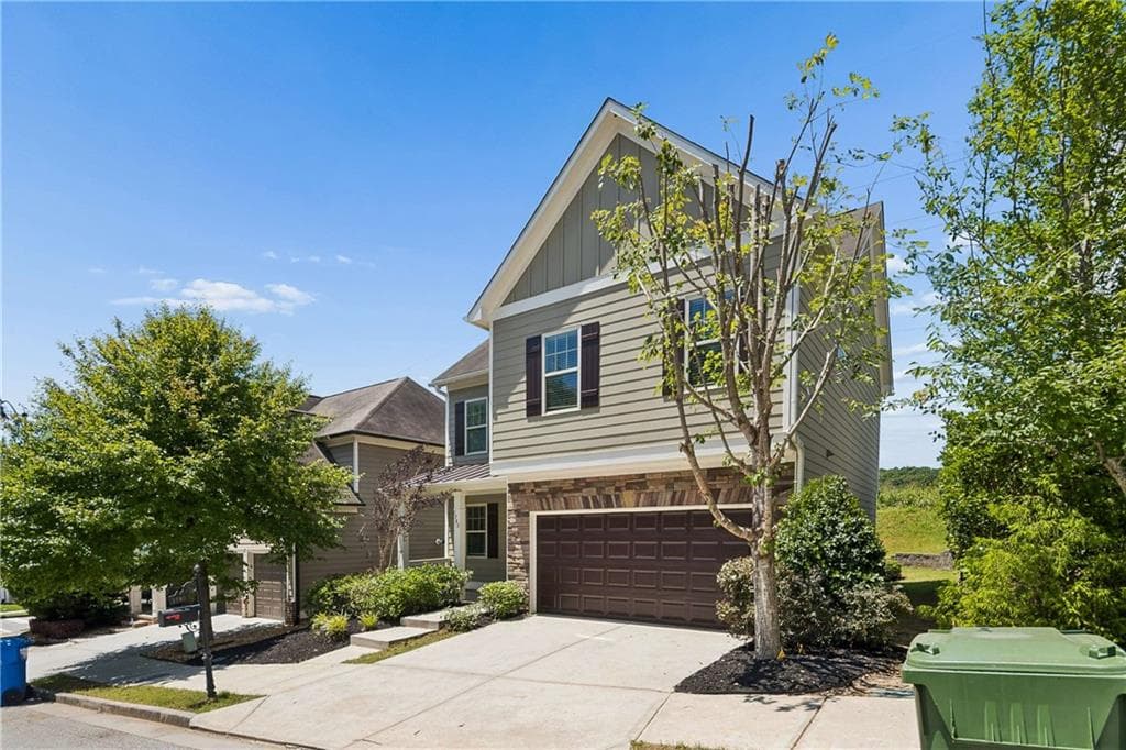 3 bedroom, 3 bathroom, 1,824 sq ft single family residence for sale at 1780 Westmoreland Lane, Atlanta, GA 30318 — photo 2