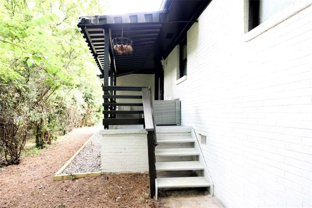 3 bedroom, 2 bathroom, 1,283 sq ft single family residence for rent at 1275 Calhoun Avenue, Atlanta, GA 30344 for $2,200 a month — photo 2