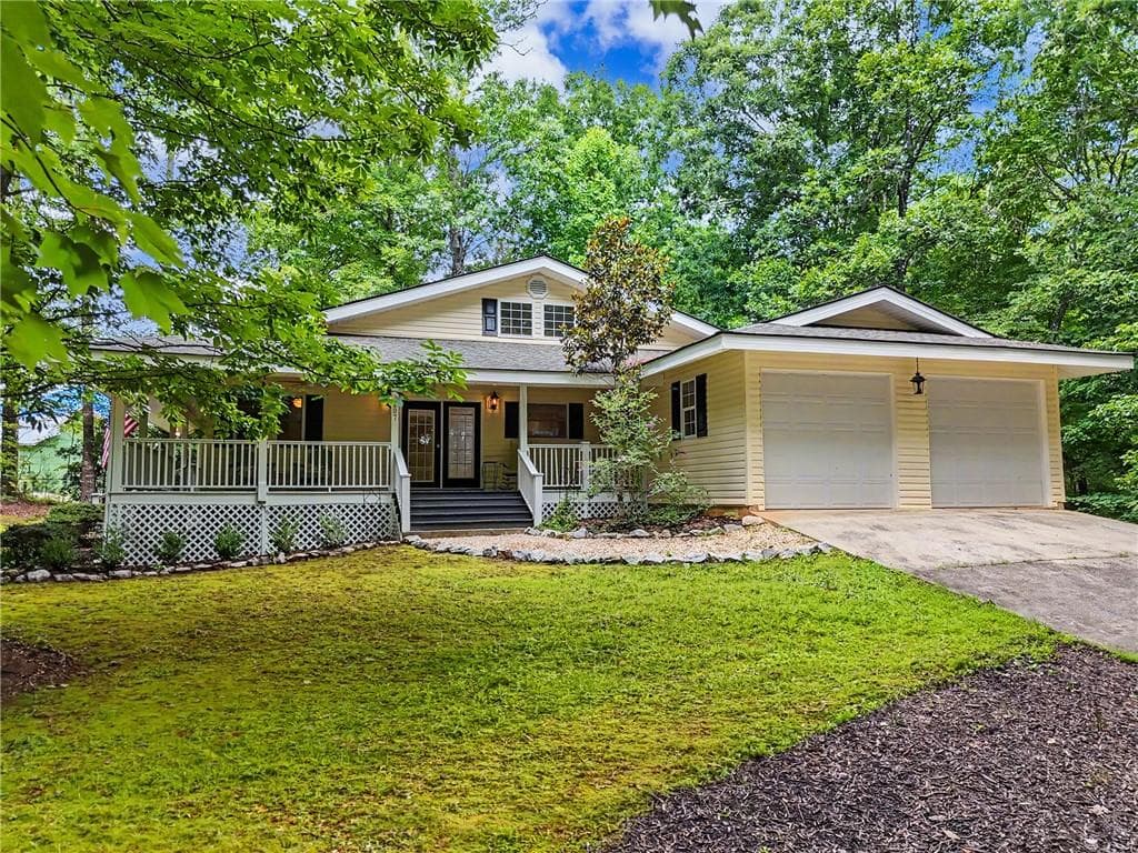 3 bedroom, 3 bathroom, 2,500 sq ft single family residence for sale at 207 Raindance Lane, Clayton, GA 30525