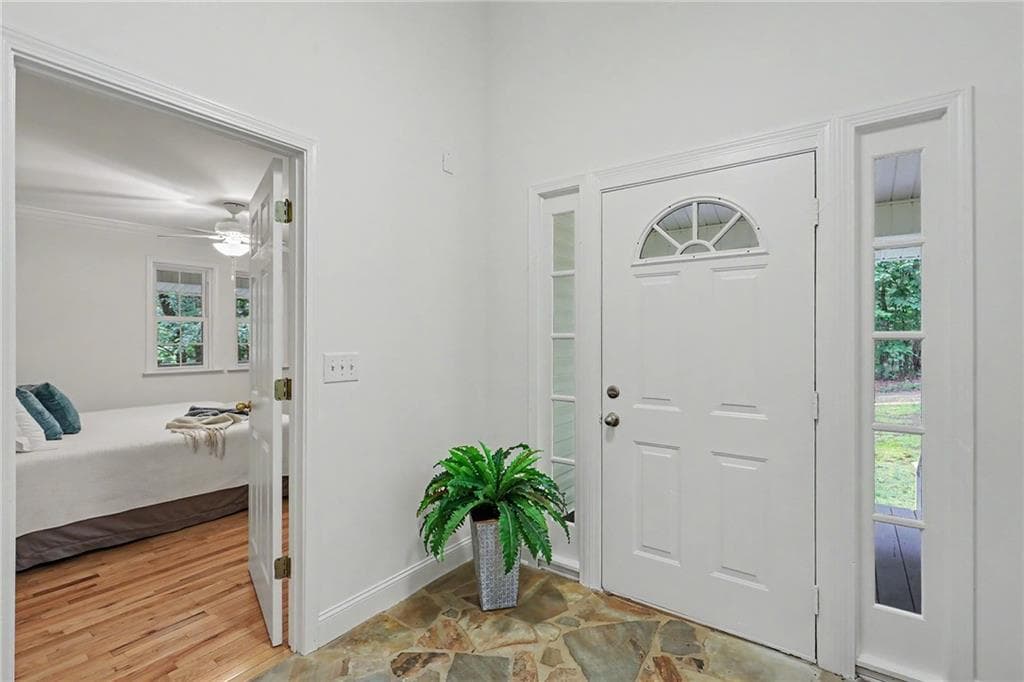 3 bedroom, 3 bathroom, 2,500 sq ft single family residence for sale at 207 Raindance Lane, Clayton, GA 30525 — photo 5