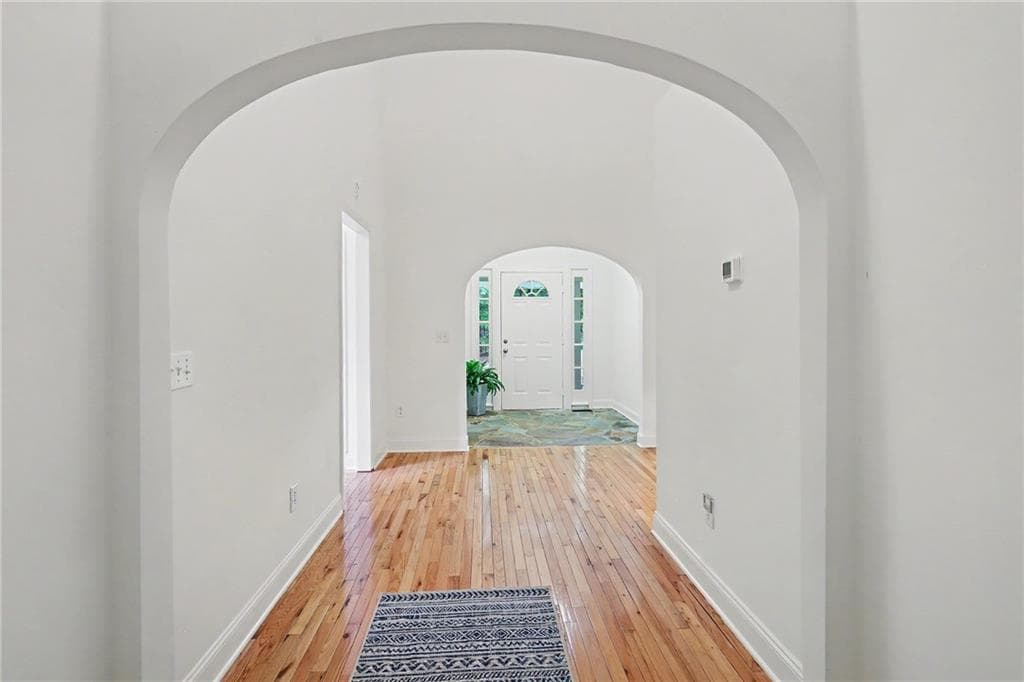 3 bedroom, 3 bathroom, 2,500 sq ft single family residence for sale at 207 Raindance Lane, Clayton, GA 30525 — photo 6