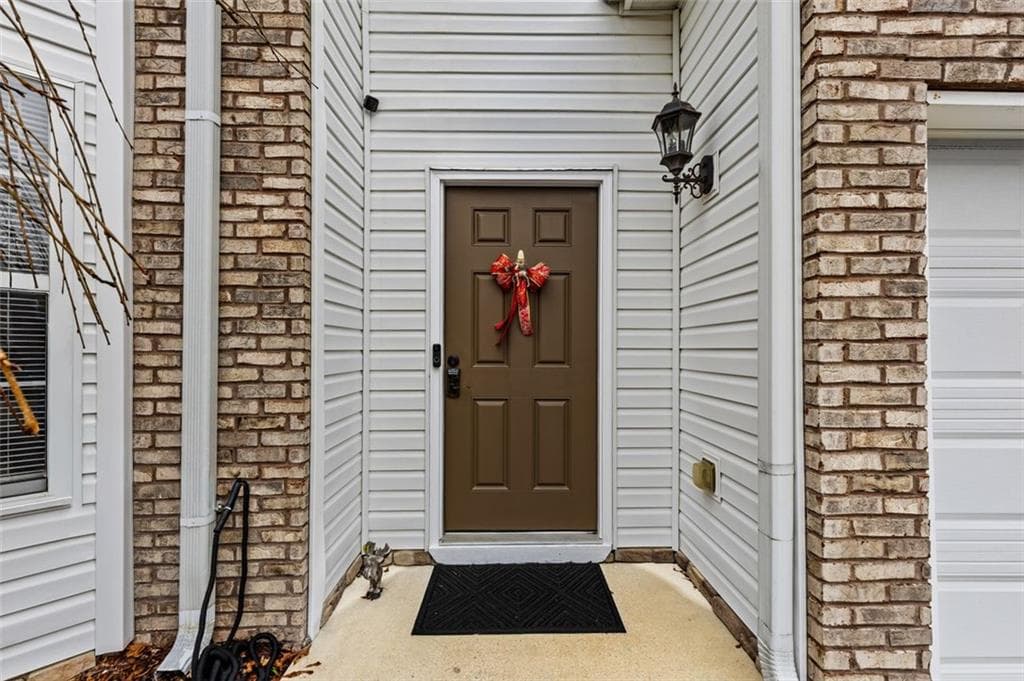 4 bedroom, 3 bathroom, 2,084 sq ft single family residence for sale at 1480 Bramlett Forest Trail, Lawrenceville, GA 30045 — photo 5