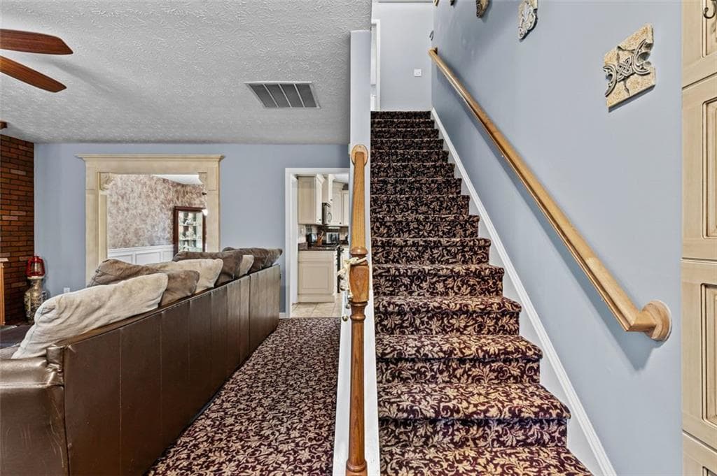 4 bedroom, 3 bathroom, 2,084 sq ft single family residence for sale at 1480 Bramlett Forest Trail, Lawrenceville, GA 30045 — photo 6
