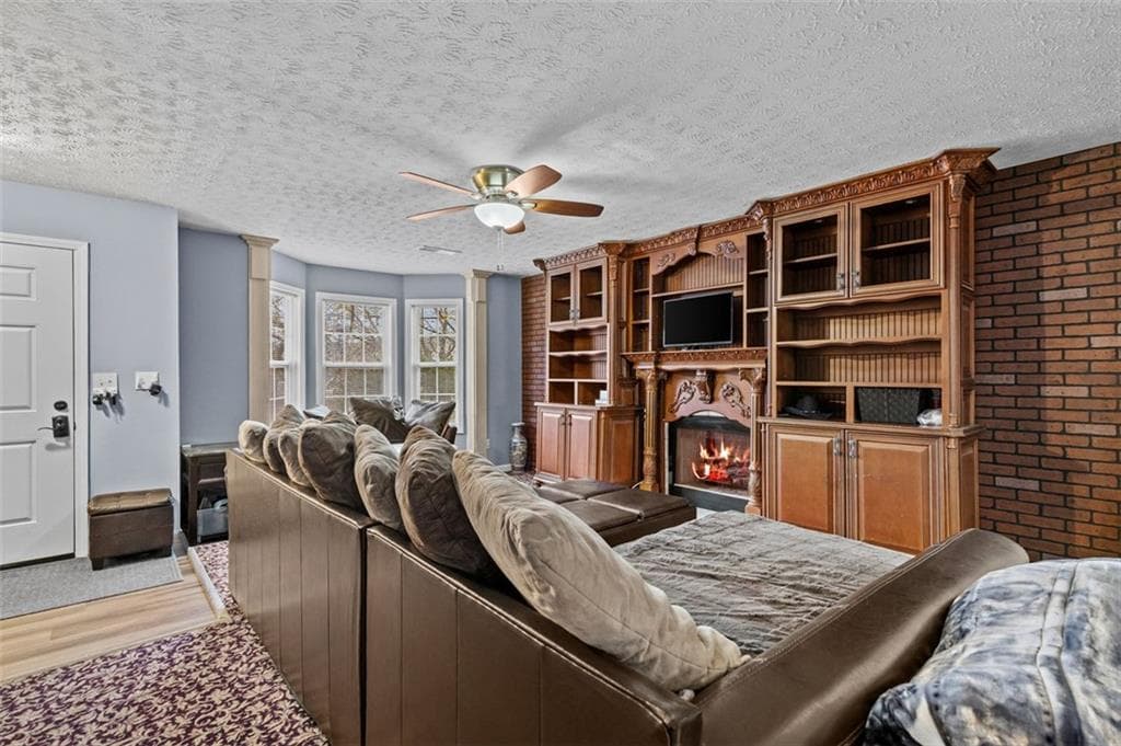 4 bedroom, 3 bathroom, 2,084 sq ft single family residence for sale at 1480 Bramlett Forest Trail, Lawrenceville, GA 30045 — photo 8