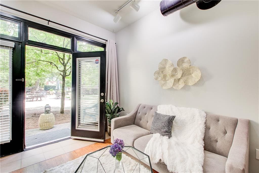 1 bedroom, 1 bathroom, 713 sq ft condominium for sale at 5300 Peachtree Road 0502, Atlanta, GA 30341 — photo 10